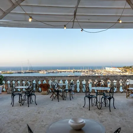 Bed & Breakfast Palazzo De Mori 3*
