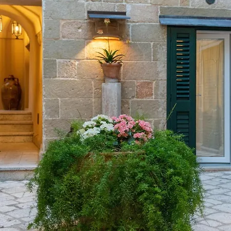 Palazzo De Mori 4*