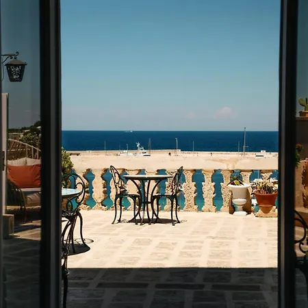 Palazzo De Mori Bed & Breakfast Otranto