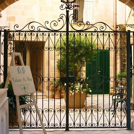 Palazzo De Mori Bed & Breakfast 4*