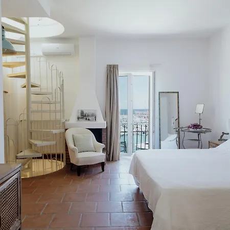 Palazzo De Mori 4*