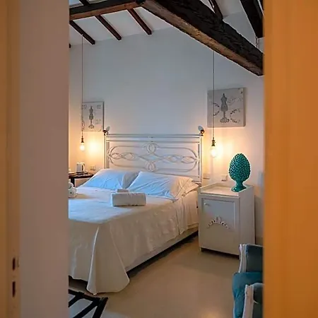 Palazzo De Mori Bed & Breakfast Otranto